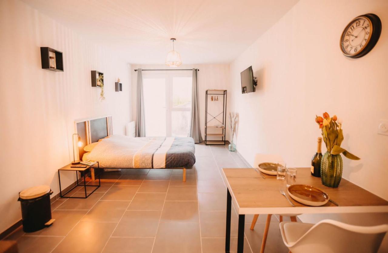 Franc-Bisontin - Unique ! 4 Logements Disponibles Besançon Exterior foto