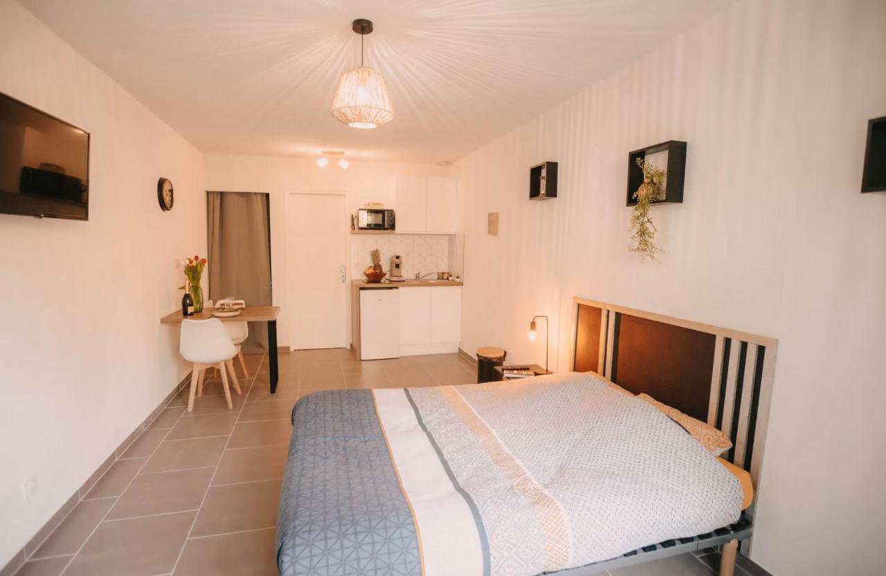 Franc-Bisontin - Unique ! 4 Logements Disponibles Besançon Exterior foto