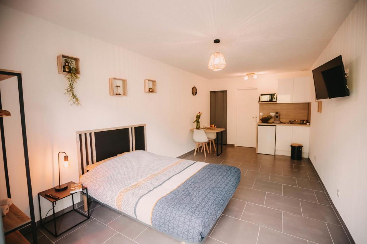 Franc-Bisontin - Unique ! 4 Logements Disponibles Besançon Exterior foto